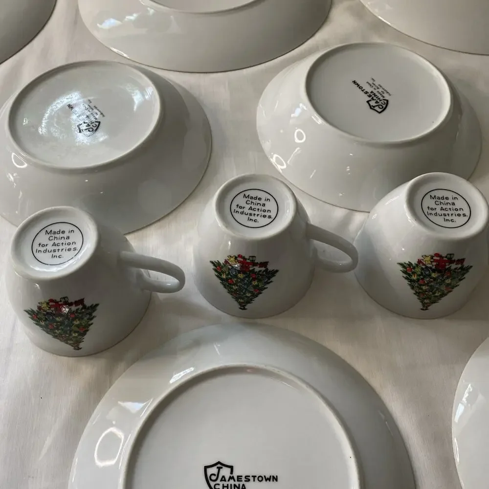 10pc Jamestown China Christmas Treasure China Service Gold Rim & 3 cups 